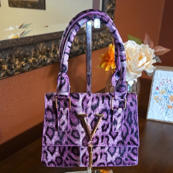 Mini Leopard Print Crossbody Bag NWOT - Picture 1 of 11